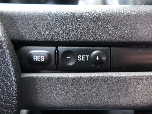 Used 2007 Ford Mustang Coupe RWD image 26