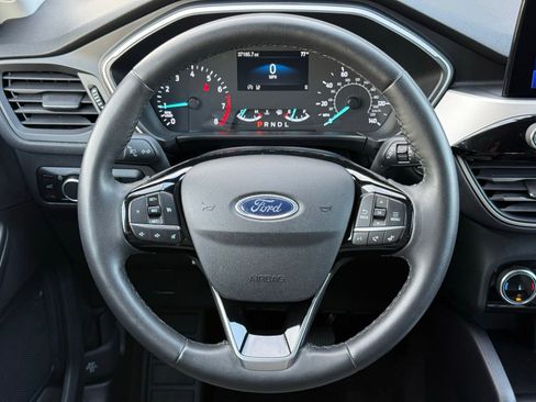 Used 2022 Ford Escape SE w/ Convenience Package FWD image 27
