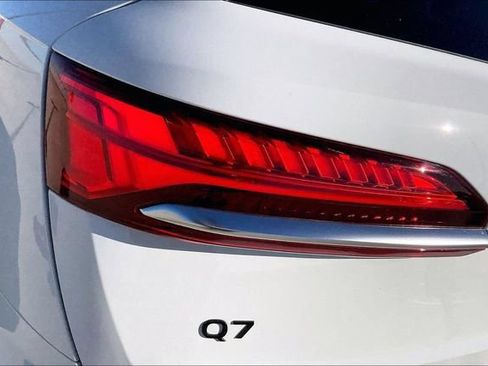 Used 2025 Audi Q7 3.0T Premium Plus AWD/4WD image 31