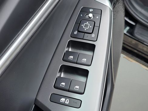 Used 2024 Kia EV6 Wind w/ Wind Technology Package image 18