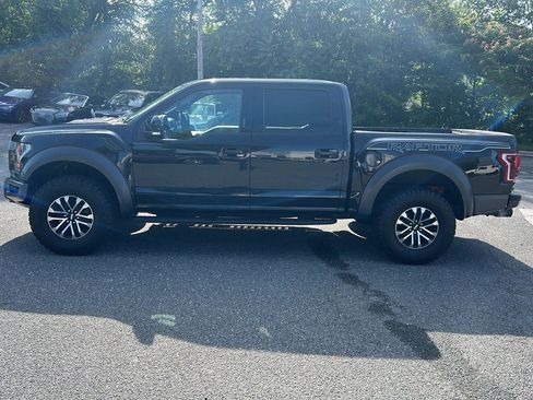 Used 2019 Ford F150 Raptor w/ Equipment Group 802A Luxury AWD/4WD image 2