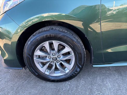 Used 2022 Toyota Sienna LE image 15