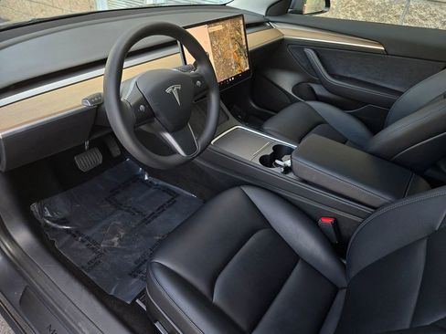 Used 2023 Tesla Model 3 Standard Range RWD image 9
