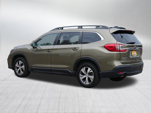 Used 2023 Subaru Ascent Premium AWD/4WD image 5