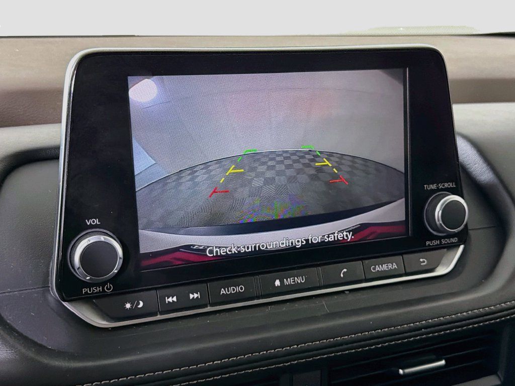 Used 2023 Nissan Rogue SV FWD image 18