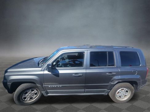 Used 2012 Jeep Patriot Sport image 3