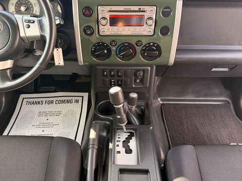 Used 2012 Toyota FJ Cruiser 4WD w/ Upgrade Pkg image 29