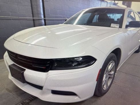 Used 2023 Dodge Charger SXT image 4