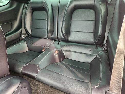 Used 2017 Ford Mustang GT Premium image 12