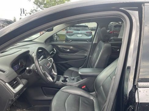 Used 2023 GMC Terrain SLT w/ Infotainment Package II AWD/4WD image 8