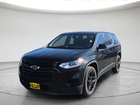 Used 2021 Chevrolet Traverse LS w/ LPO, Blackout Package AWD/4WD image 15