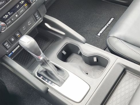 Used 2024 Nissan Frontier SL w/ Technology Package image 20