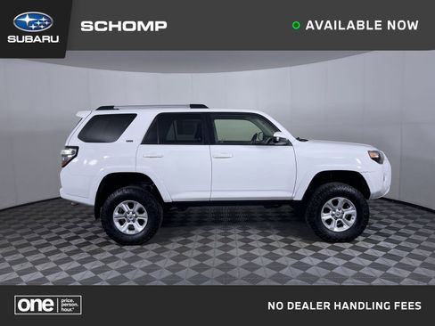Used 2019 Toyota 4Runner SR5 image 1