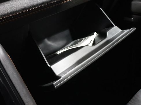 Used 2024 GMC Sierra 1500 AT4 w/ Technology Package image 32