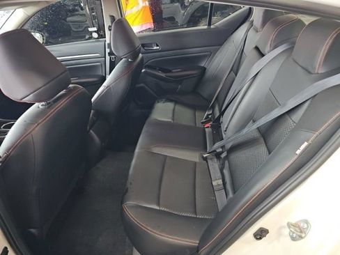 Used 2025 Nissan Altima 2.5 SR AWD/4WD image 11