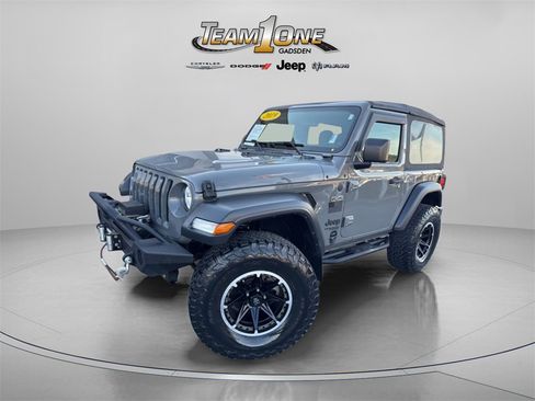 Used 2019 Jeep Wrangler Sport image 4