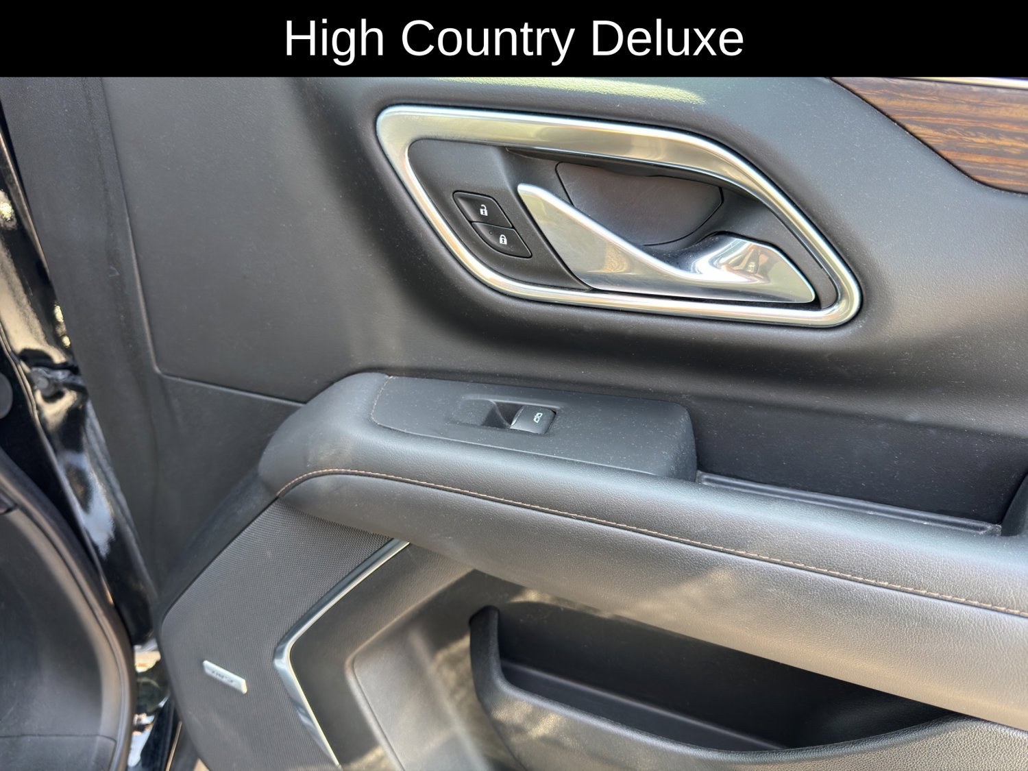 Used 2023 Chevrolet Tahoe High Country AWD/4WD image 16