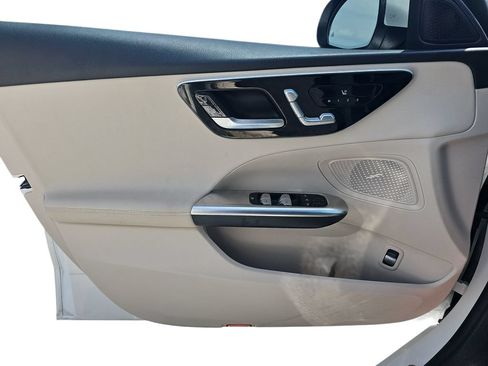Used 2023 Mercedes-Benz C 300 Sedan image 25