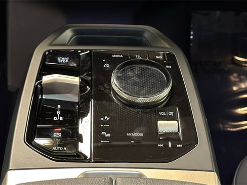 Used 2024 BMW iX xDrive50 w/ Premium Package image 24