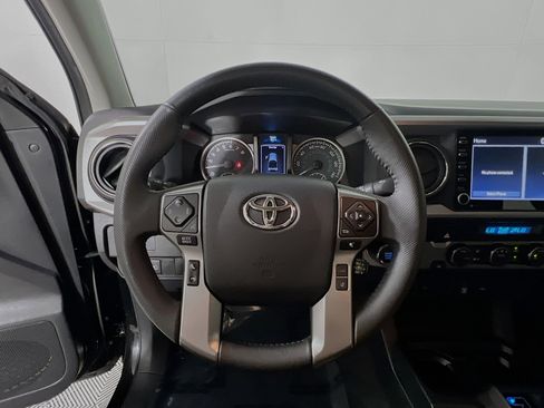 Used 2023 Toyota Tacoma SR5 w/ Technology Package RWD image 18