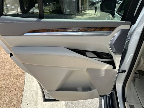 Used 2025 Cadillac Escalade Sport Platinum w/ LPO, ONYX Package RWD image 36