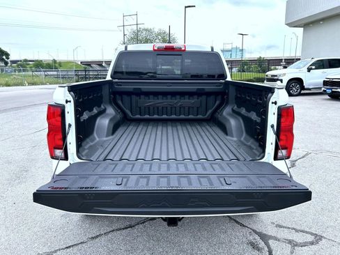 Certified 2024 Chevrolet Colorado ZR2 w/ Technology Package AWD/4WD image 21