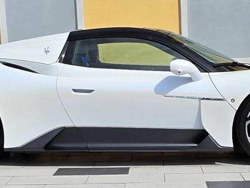 Used 2024 Maserati MC20 Cielo RWD image 15