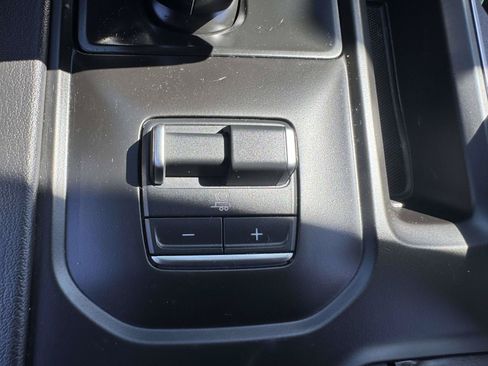 Used 2022 GMC Sierra 1500 Denali AWD/4WD image 46