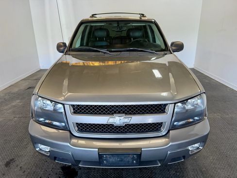 Used 2008 Chevrolet TrailBlazer LT w/ Off-Road Package AWD/4WD image 3