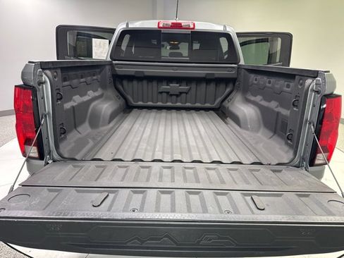 Used 2023 Chevrolet Colorado Trail Boss w/ Technology Package image 23