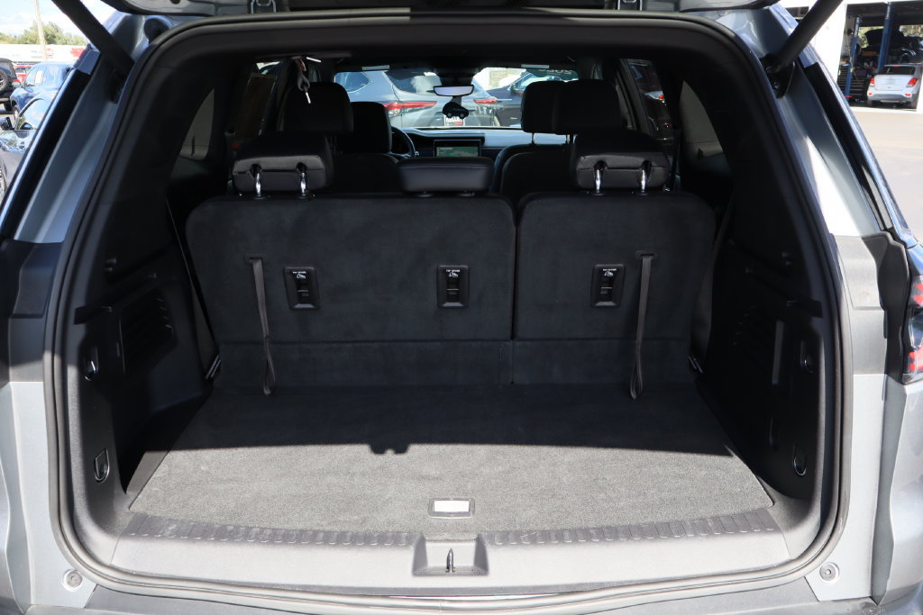 Certified 2026 GMC Acadia Elevation w/ Elevation Premium Package FWD image 25