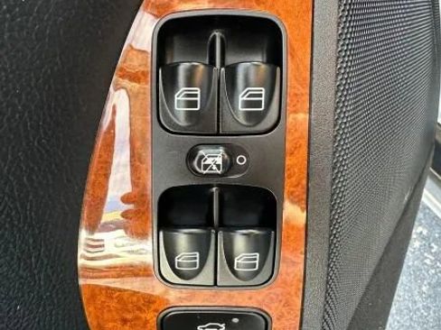 Used 2007 Mercedes-Benz CLK 350 Cabriolet image 35