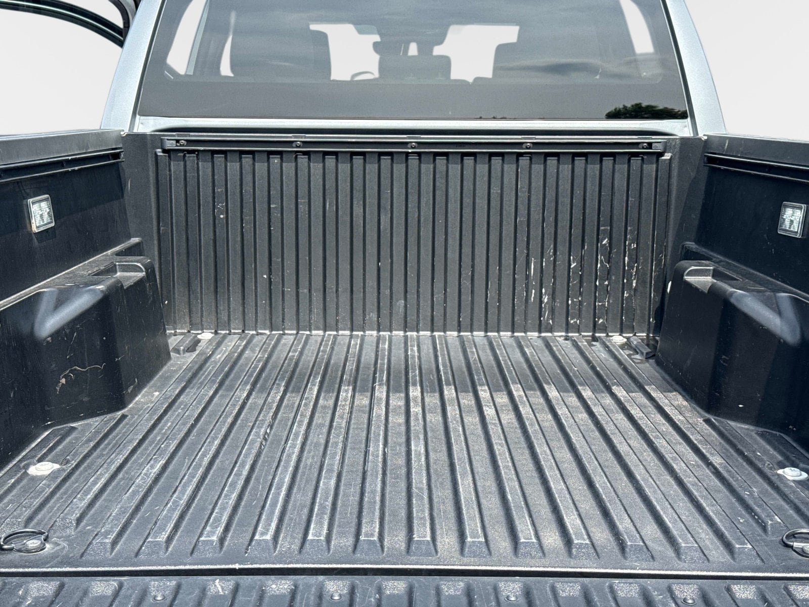 Used 2025 Toyota Tacoma SR5 RWD image 13