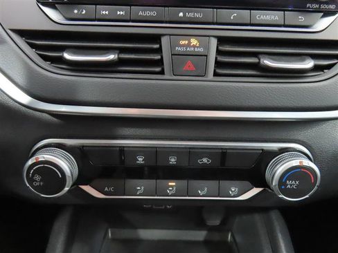 Used 2022 Nissan Altima 2.5 SV FWD image 27