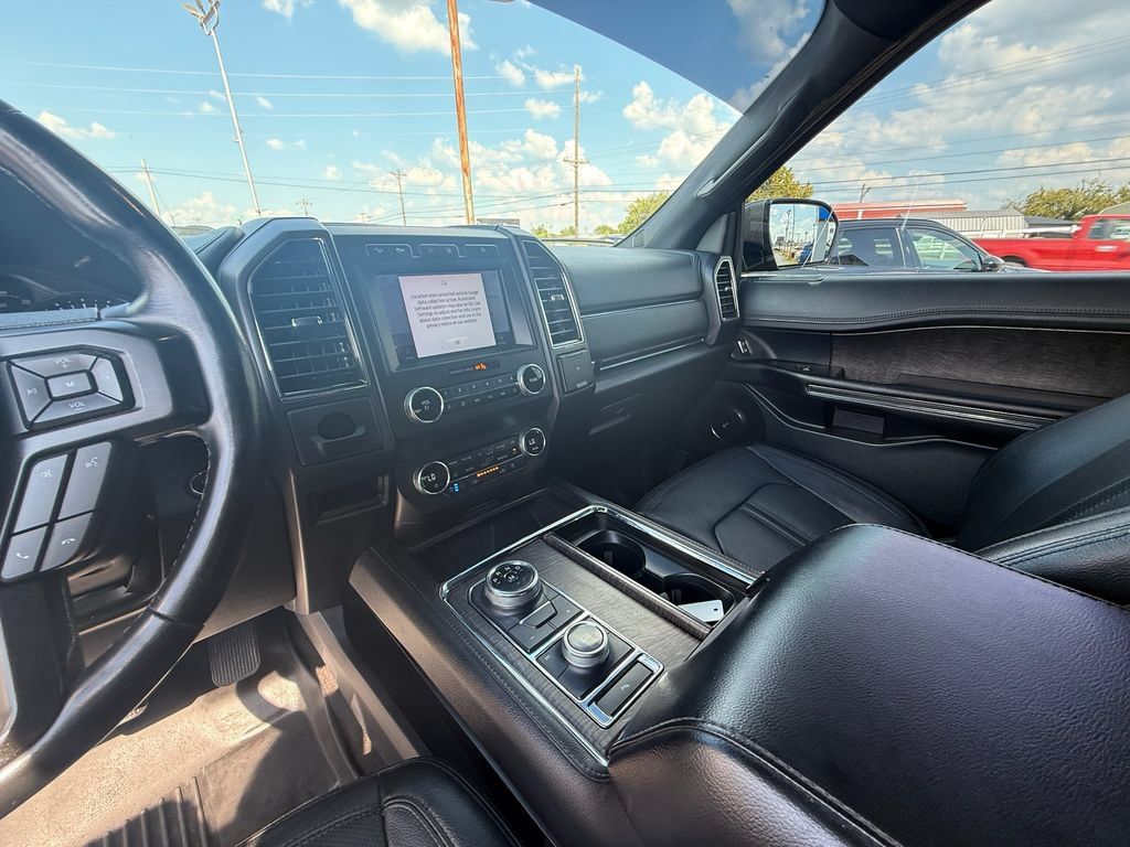 Used 2020 Ford Expedition Limited AWD/4WD image 15