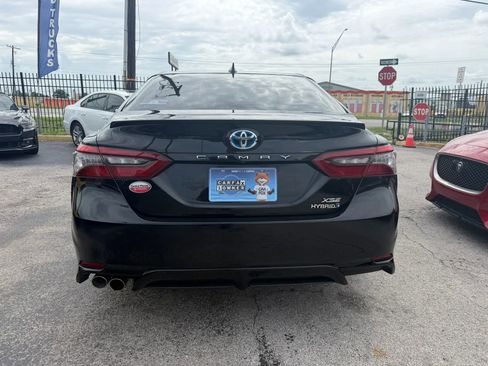 Used 2021 Toyota Camry XSE FWD image 5