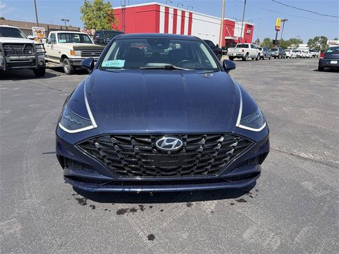Used 2020 Hyundai Sonata Limited FWD image 3