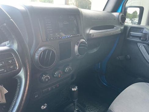 Used 2016 Jeep Wrangler Unlimited Sport AWD/4WD image 17