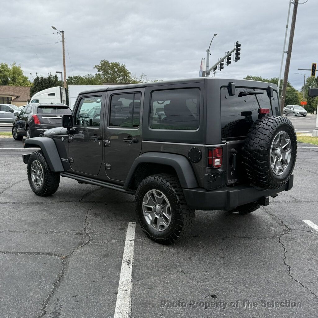 Used 2016 Jeep Wrangler Unlimited Rubicon w/ Connectivity Group AWD/4WD image 11