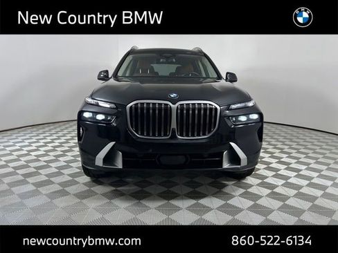 Used 2024 BMW X7 xDrive40i w/ Executive Package image 2