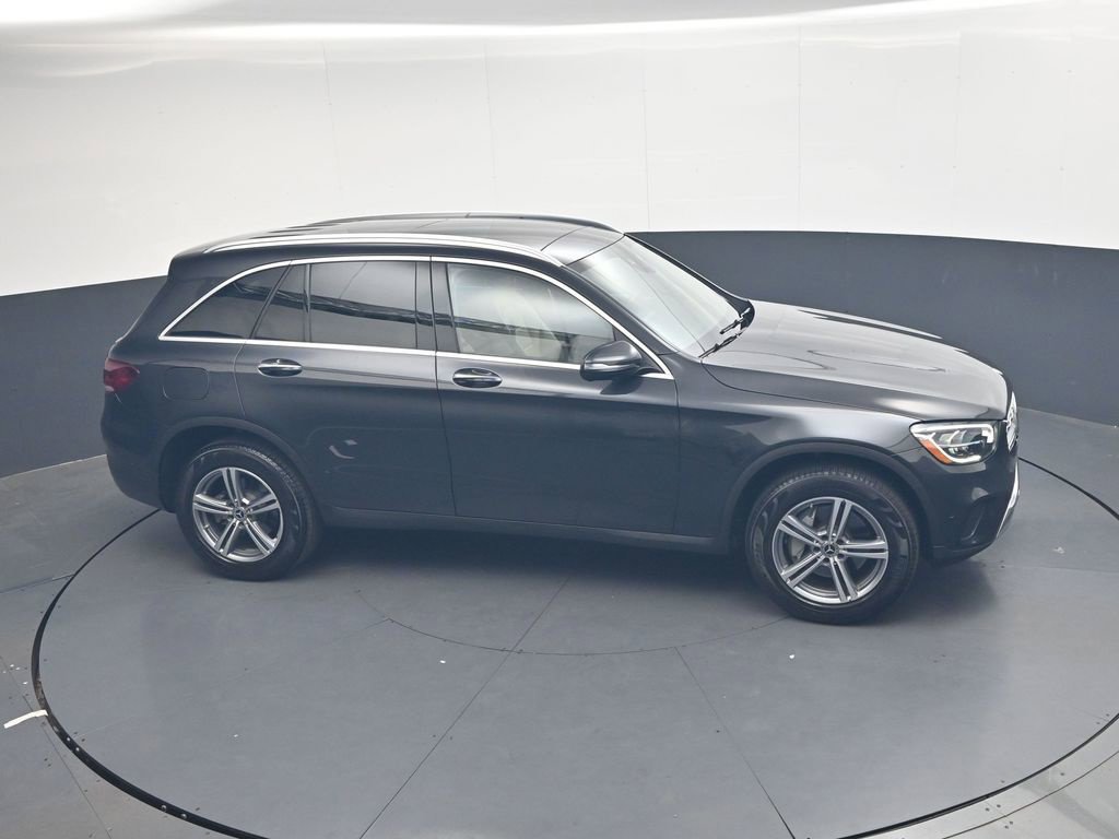 Used 2022 Mercedes-Benz GLC 300 4MATIC w/ Driver Assistance Package image 33