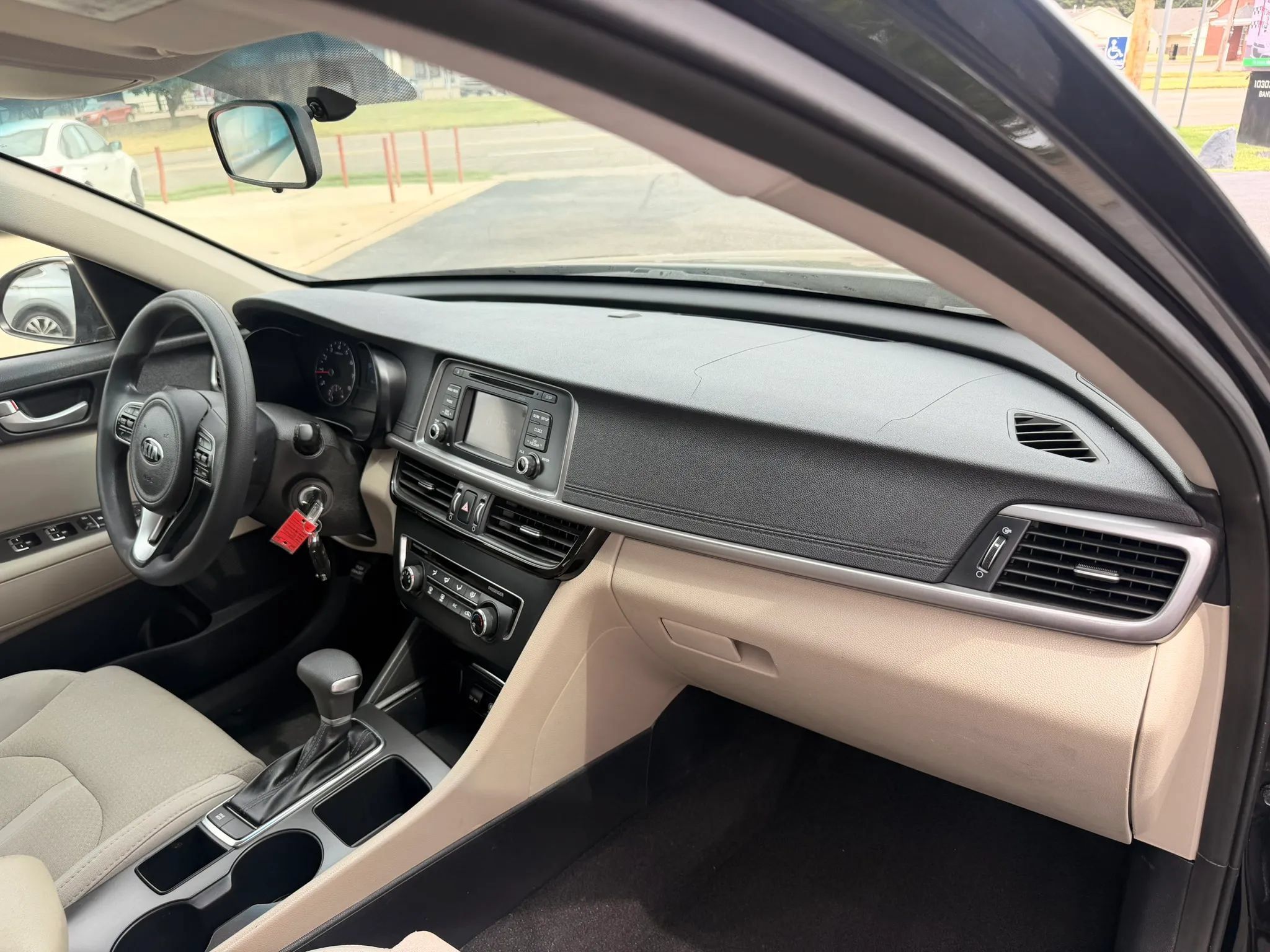 Used 2016 Kia Optima LX FWD image 32