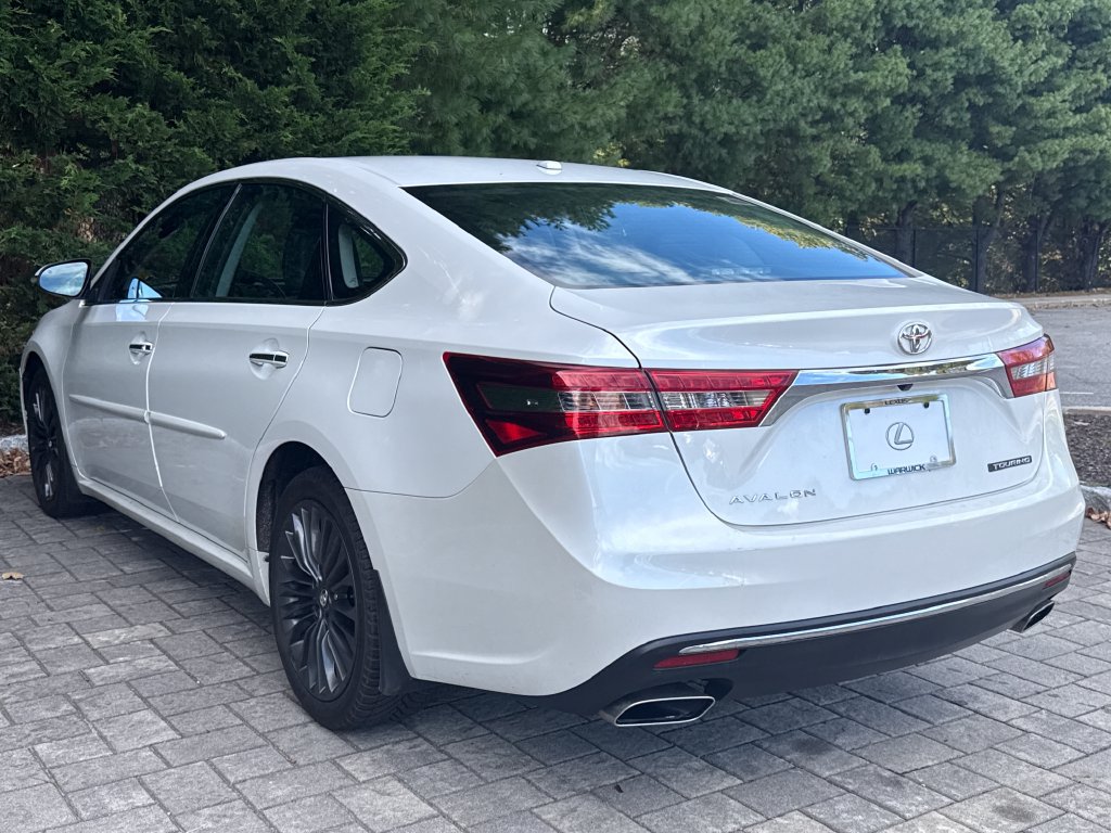 Used 2017 Toyota Avalon Touring w/ Carpet Mat Package FWD image 7