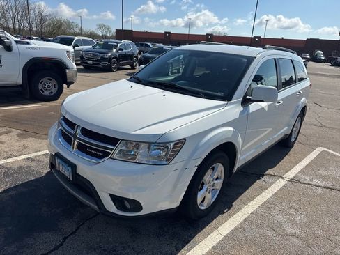 Used 2012 Dodge Journey SXT w/ Popular Equipment Group FWD image 5