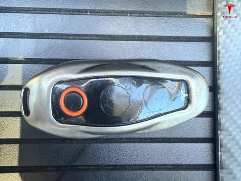 Used 2012 Tesla Model S Signature Performance RWD image 35
