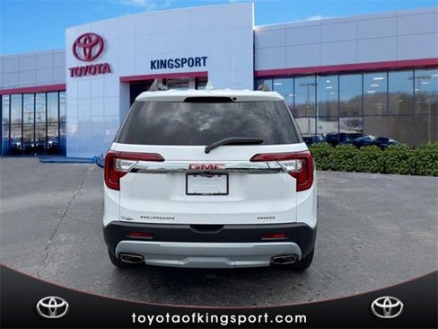 Used 2023 GMC Acadia SLT image 4
