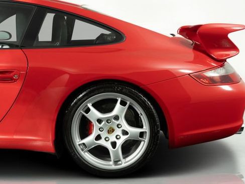Used 2006 Porsche 911 Carrera S RWD image 15