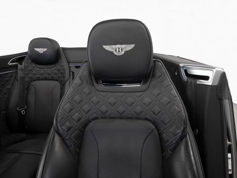Used 2020 Bentley Continental GT V8 image 22