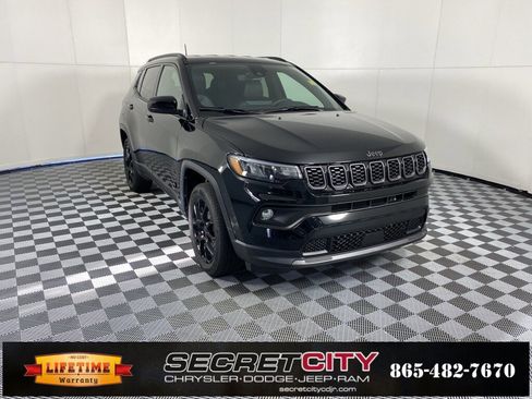 New 2026 Jeep Compass Latitude image 1