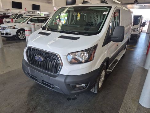 Used 2025 Ford Transit 250 Low Roof w/ Exterior Upgrade Package RWD image 5
